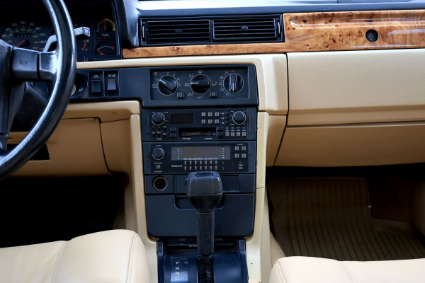 Из шоу-кара &ndash; в сток: опыт владения Volvo 780 Bertone 1989 года