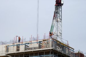 Спрос на новостройки в Новосибирске снизился на 26,3%