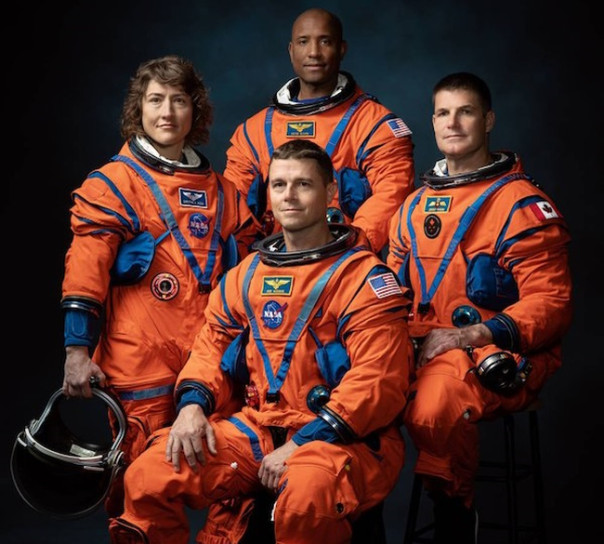 Роскосмос. Главное за неделю | В NASA выбрали астронавтов, которые полетят на Луну