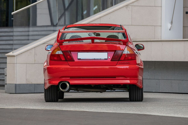 Живой кубок для Мякинена: опыт владения Mitsubishi Lancer Evolution VI Tommi M&auml;kinen Edition