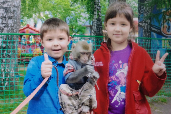 &laquo;Голодали и спали в шкафу&raquo;: новосибирская медсестра взяла под опеку двух детей, заболевших туберкулезом